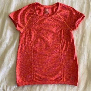 Girls Athleta T Shirt
